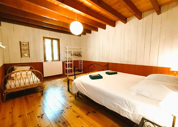 Moulin De -gites 14 Pers Et D'hotes Dans Un Lieu Naturel Preserve *